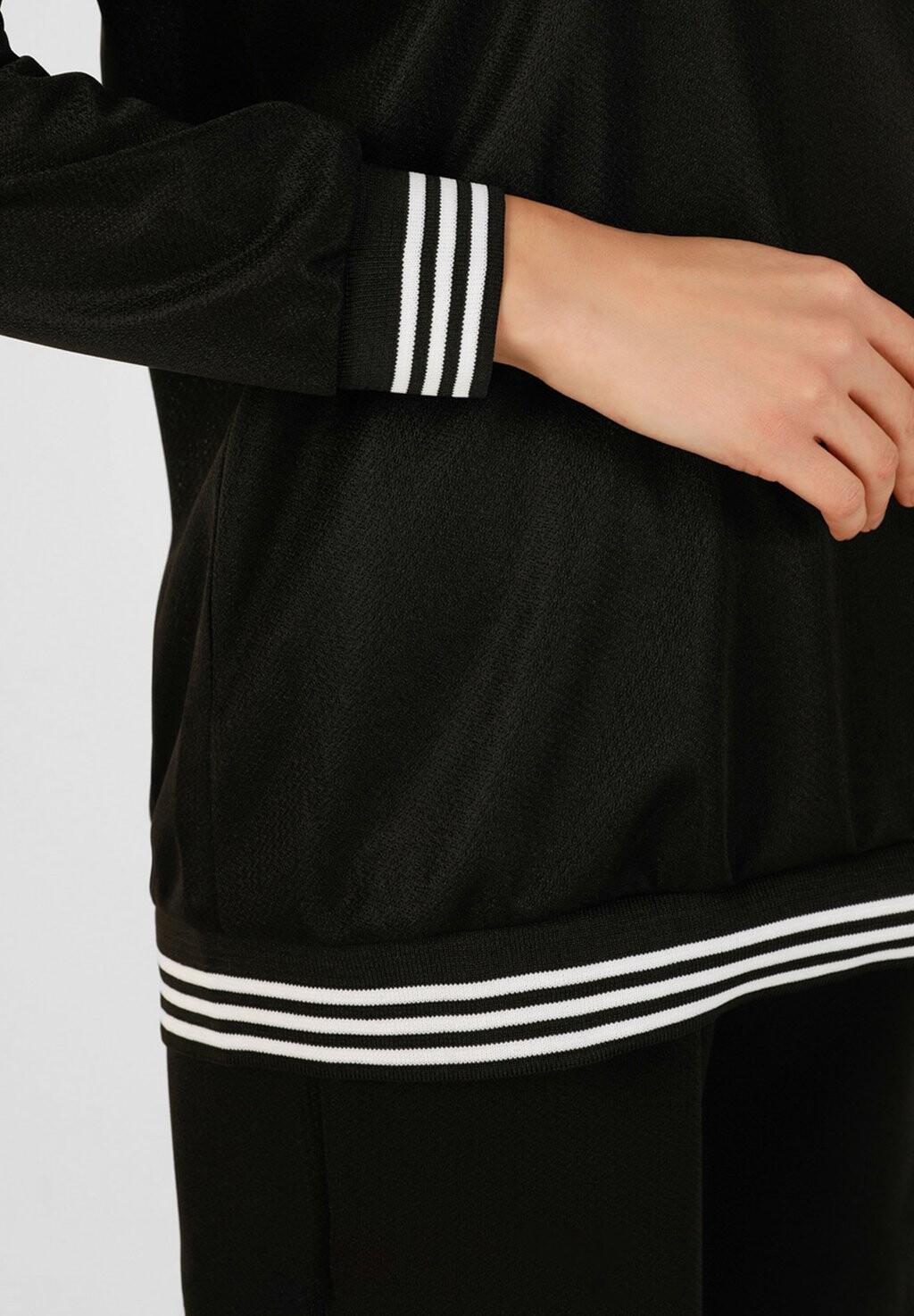 

Спортивный костюм Set Tavin Modanisa, черный