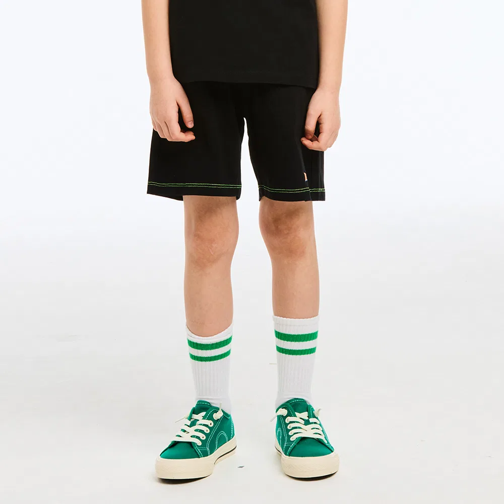 Детские чёрные графические шорты длиной до колена от Benetton Kids