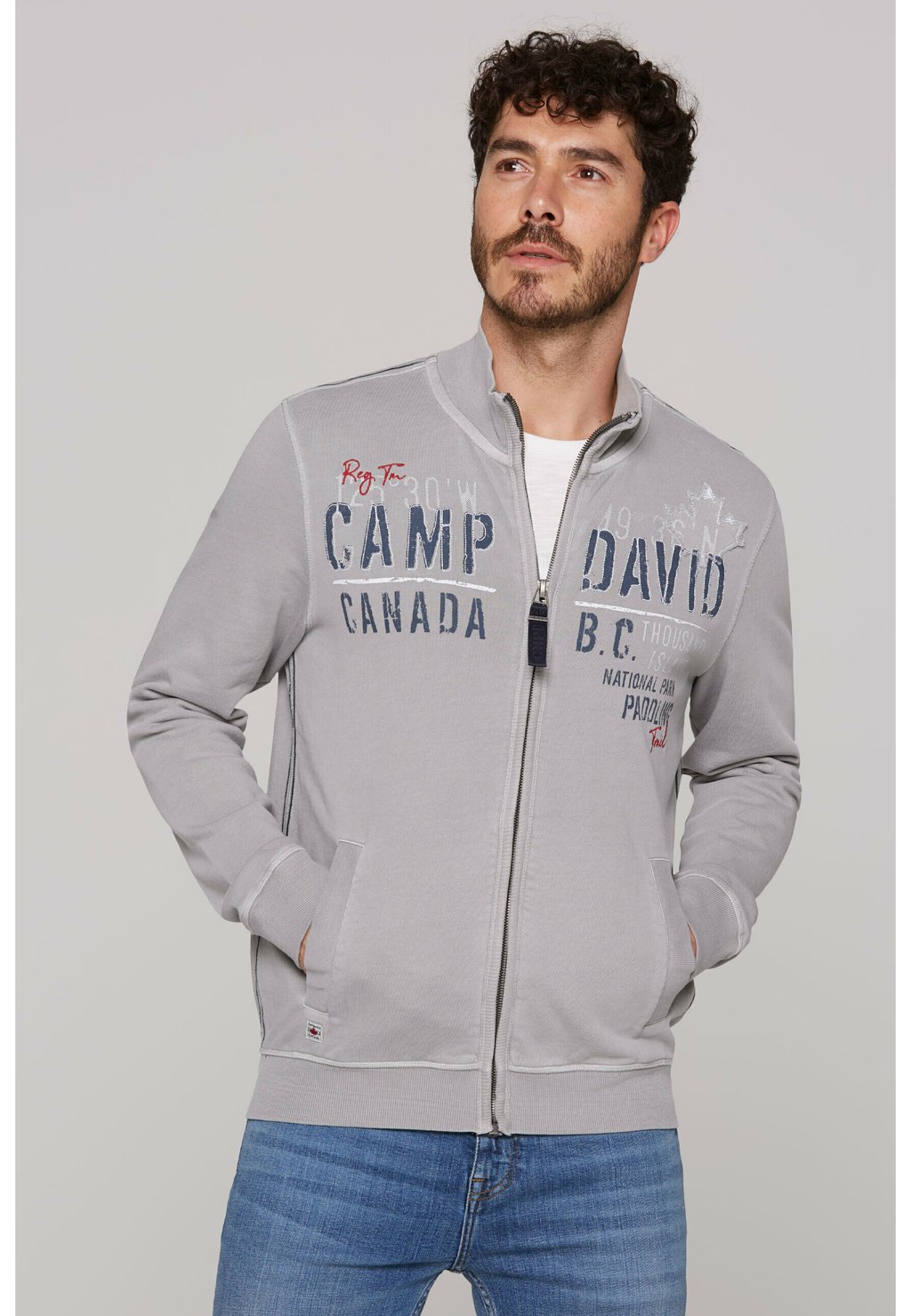 

Толстовка на молнии MIT LOGO-APPLIKATIONEN Camp David, серый