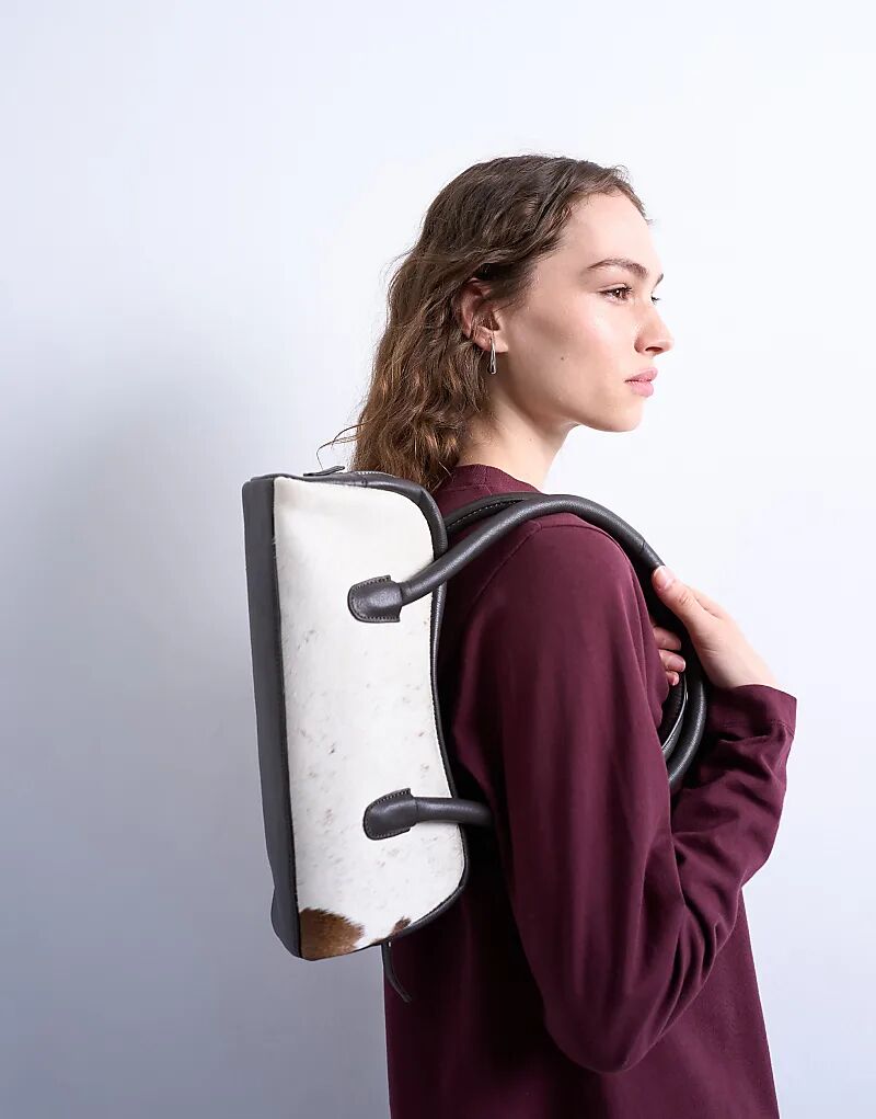 

Сумка-котелок Topshop Sullivan из натуральной кожи с принтом коровы и пони