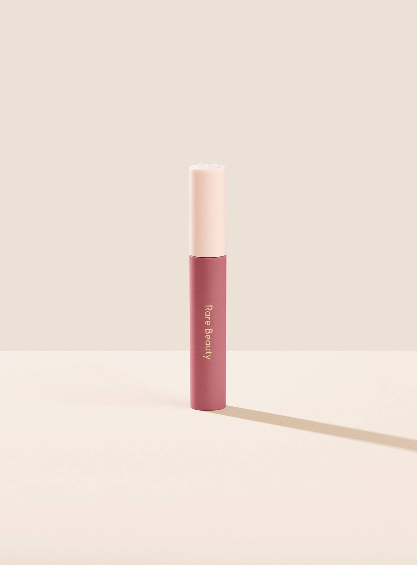 

Матовый крем для губ Lip Soufflé Rare Beauty, цвет confident/rose mauve
