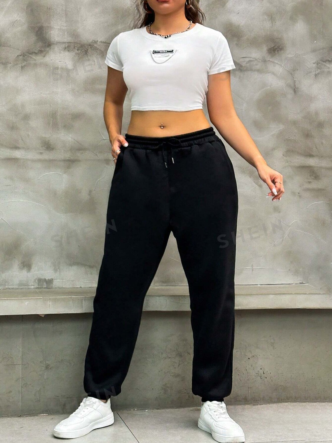 

Спортивные брюки EZwear Plus с кулиской на талии Shein, черный