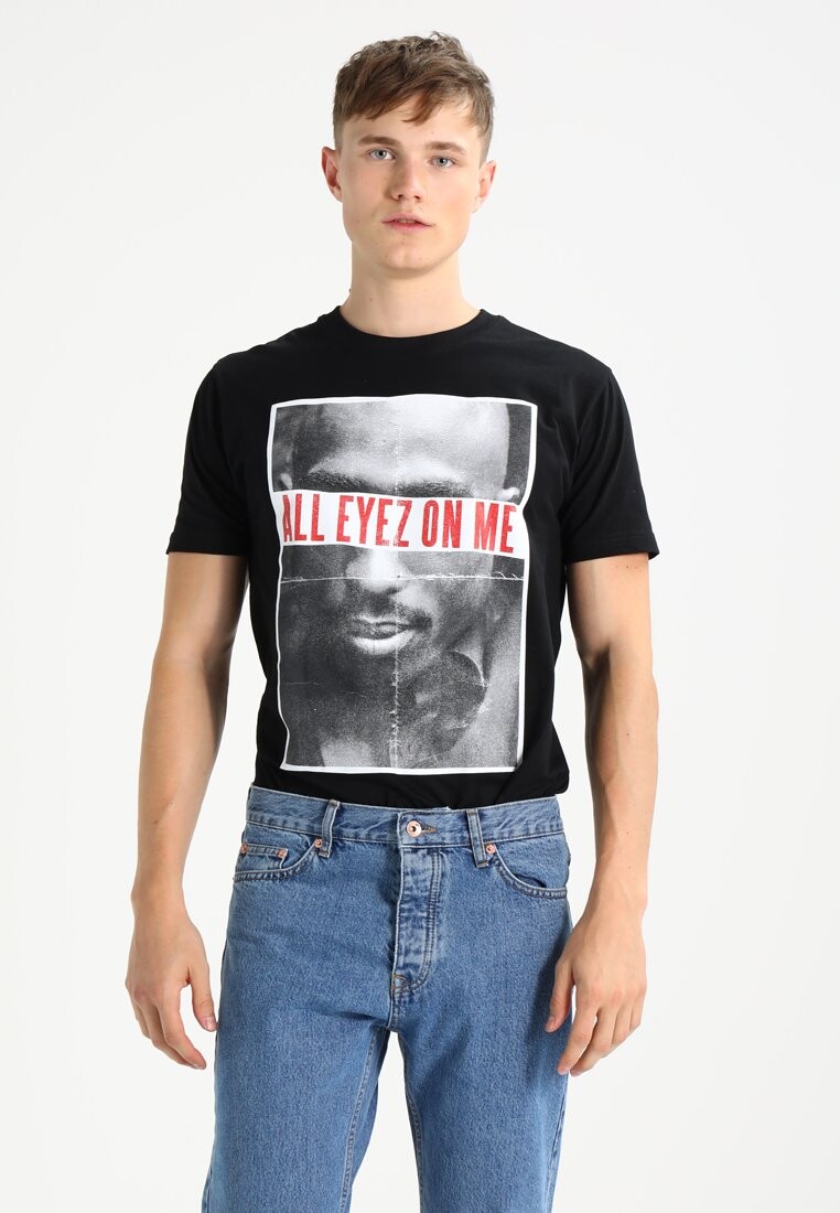 

Футболка с принтом 2PAC ALL EYEZ ON ME Mister Tee, черный
