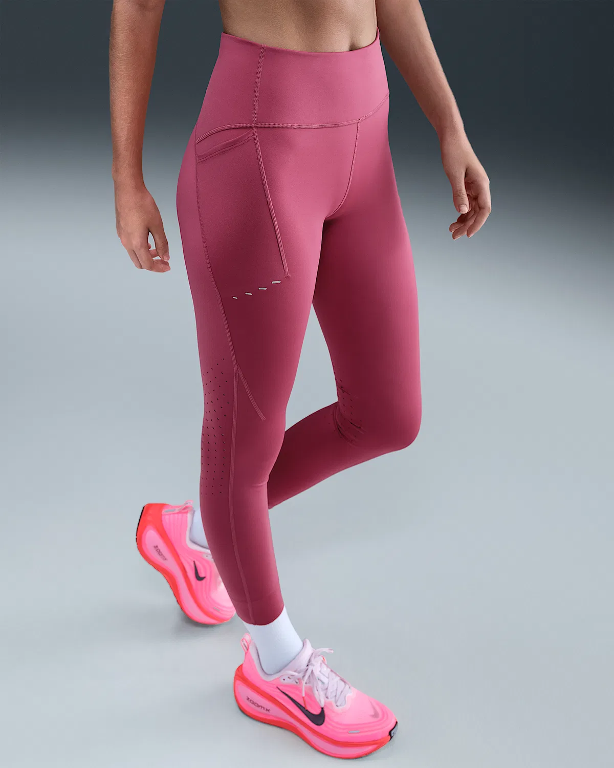 Женские леггинсы для бега Nike Swift с высокой посадкой 7/8 и карманами, Sweet Beet — фото 2