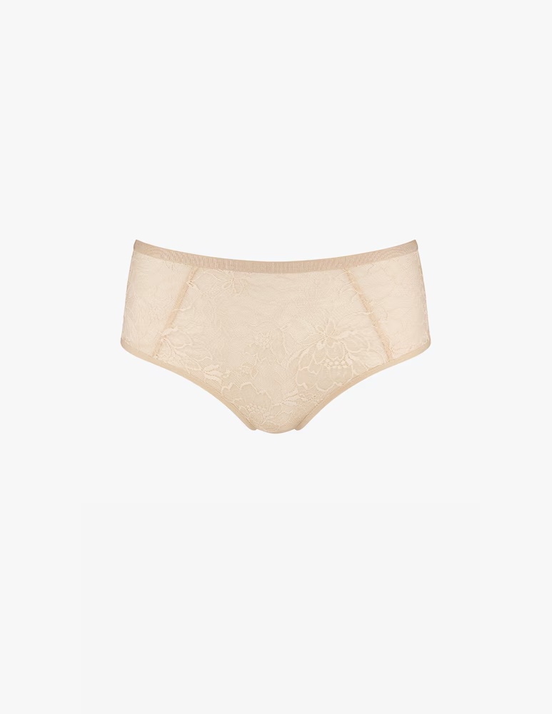 

Нижнее белье Amourette Charm Maxi 01 Triumph, цвет Creamy Dream
