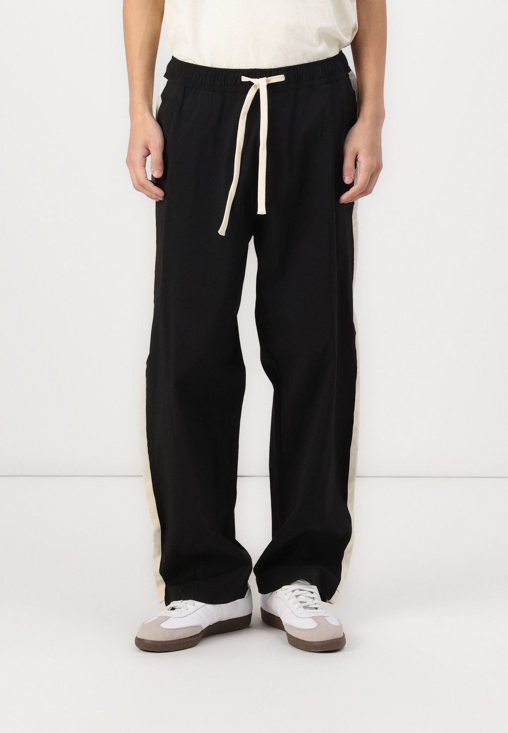 

Спортивные брюки JPSTOWEN JJTECHPANEL Jack & Jones, черный