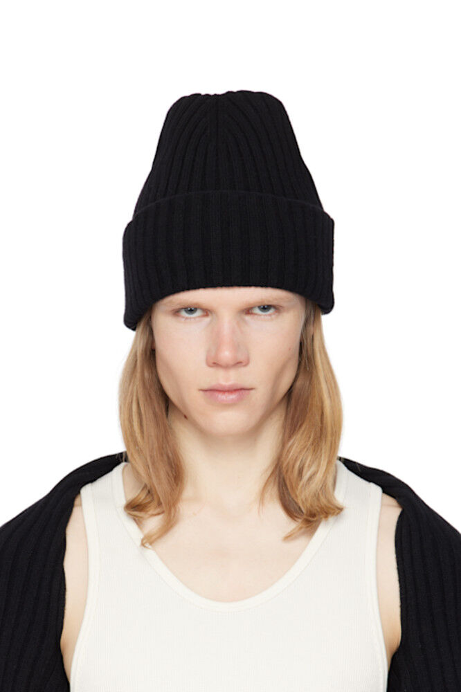 

Черная ребристая шапка с логотипом Alexander Wang