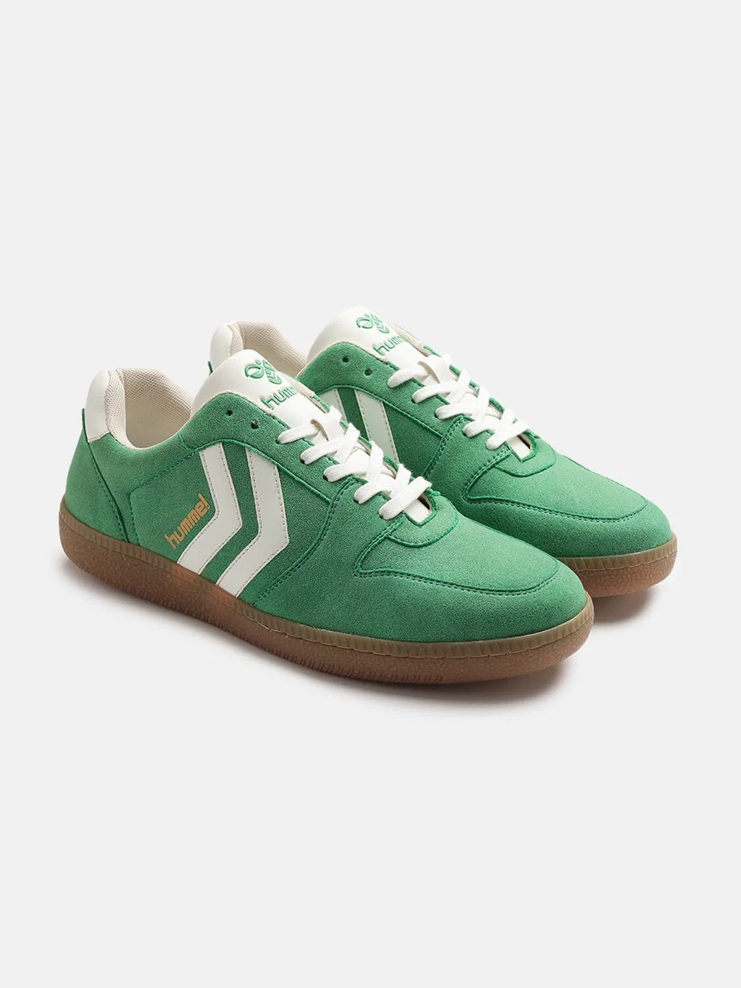 Мужские повседневные замшевые кроссовки Hummel Classic Verve. Легкая синтетическая замша. Повышенный комфорт. Мягкая стелька и нескользящая поверхность. Подходят для работы и отдыха, Green And White — фото 2