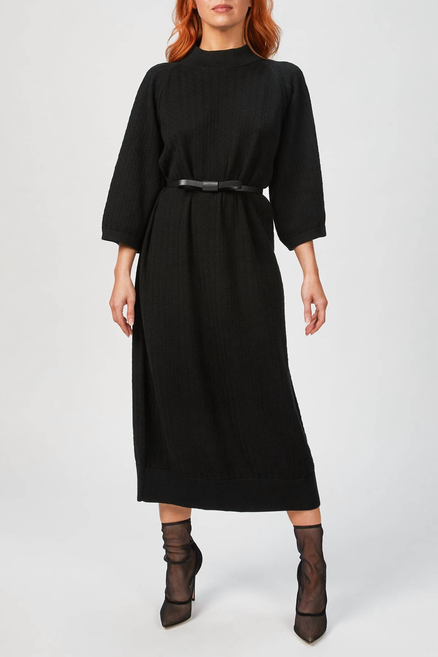 

Черное кружевное платье MR MITTENS