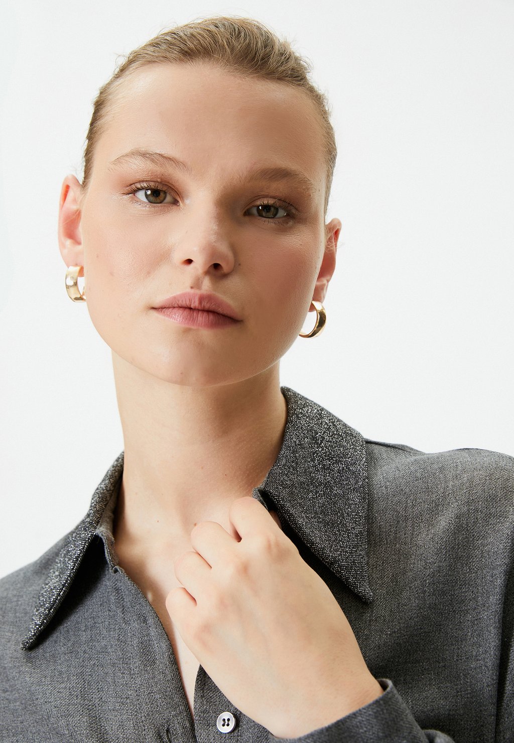 

Блузка на пуговицах BUTTONED LONG SLEEVE Koton, антрацит