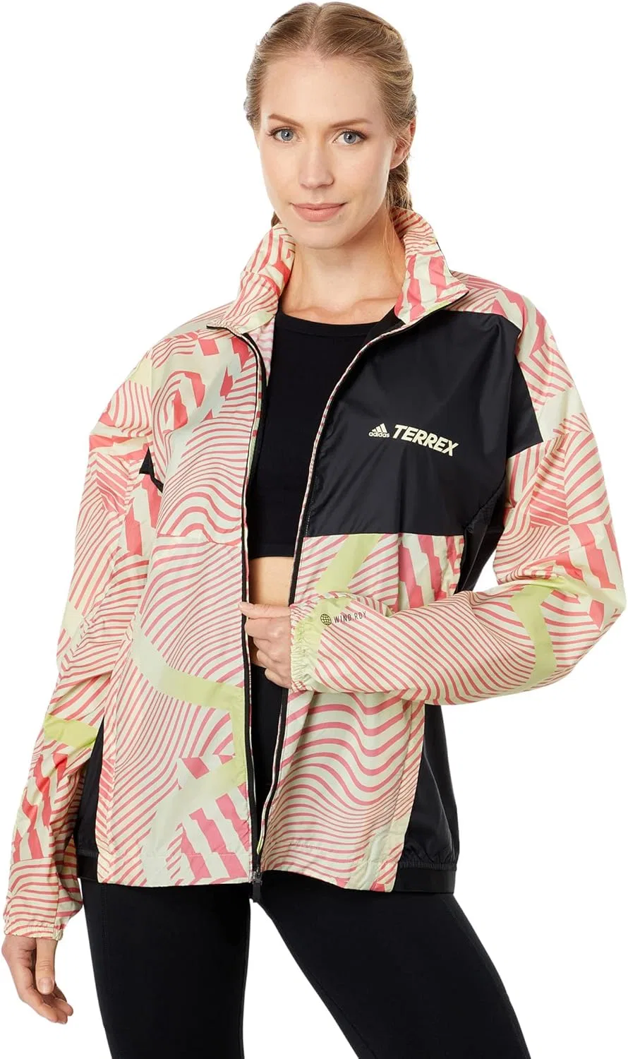 Ветровка женская adidas, цвет Almost Lime/Black