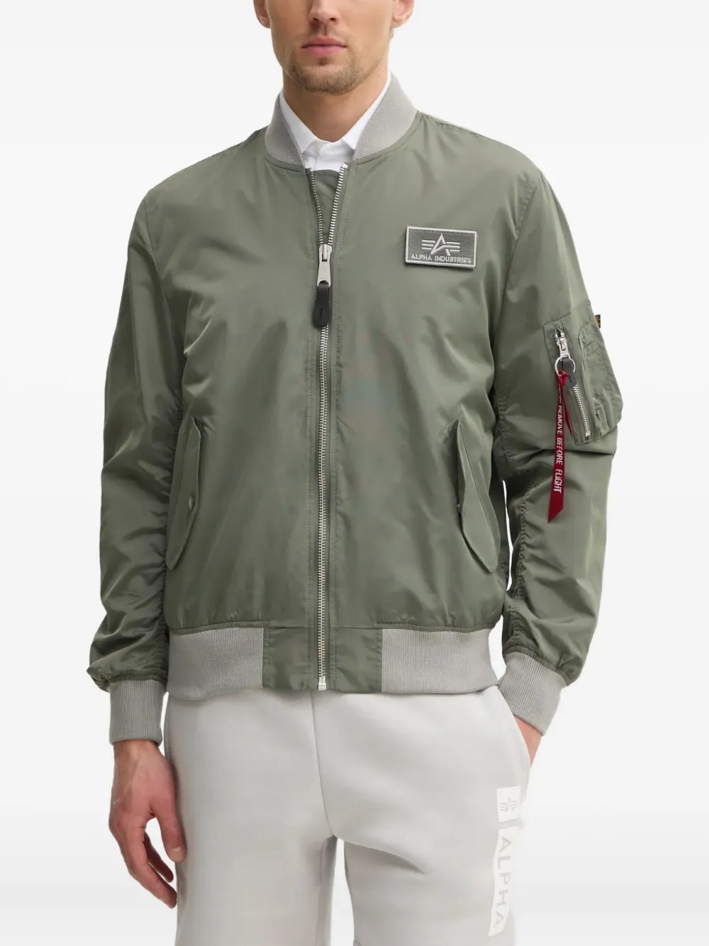 

Бомбер MA-1 Alpha Industries, зеленый
