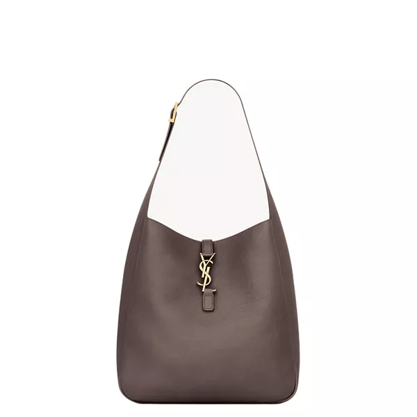 

Мягкая большая сумка-хобо Le 5 a 7 из зернистой кожи. Saint Laurent, коричневый
