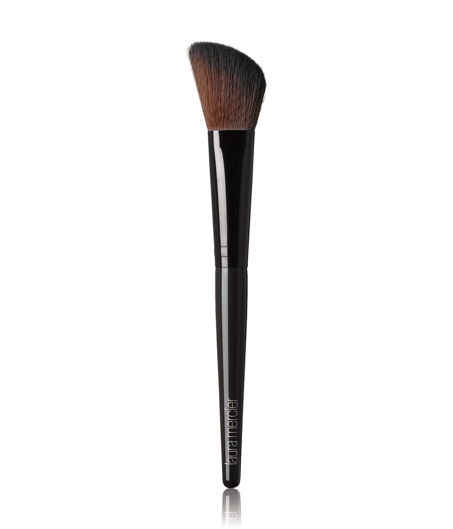 

Контурная кисть LAURA MERCIER Angled Cheek Brush, 1 шт.