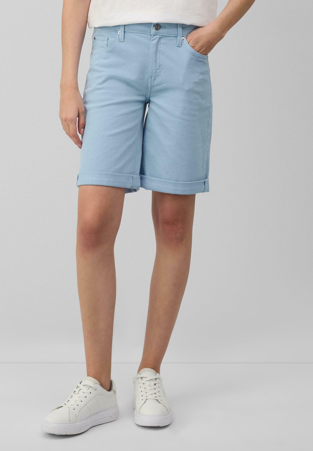 

Джинсовые шорты BERMUDA KAROLIN STRAIGHT FIT MID RISE s.Oliver, цвет Blau