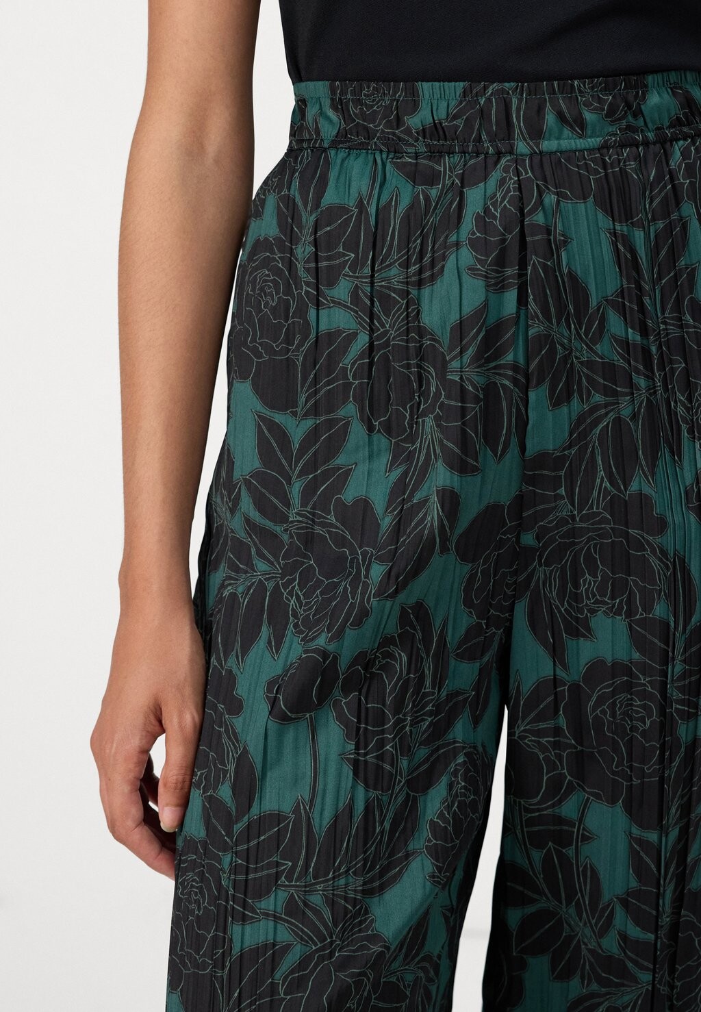

Тканевые брюки CRINKLE PULL ON GAP, зеленый
