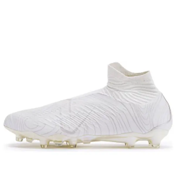 

Кроссовки tekela v4 pro fg New Balance, белый