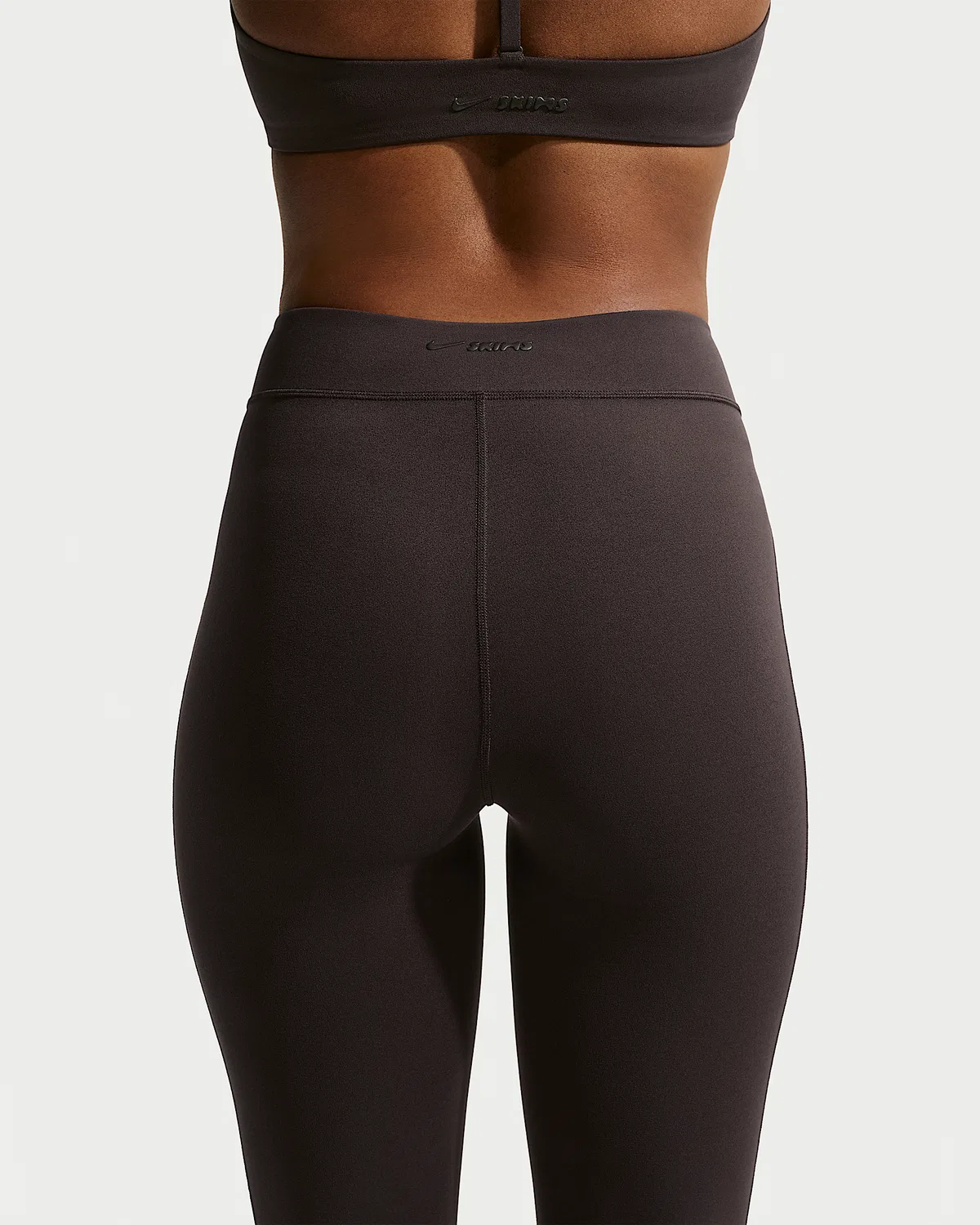 Женские леггинсы NikeSKIMS Studio Stretch, длина 29", NSKM Dark Roast/NSKM Dark Roast — фото 3