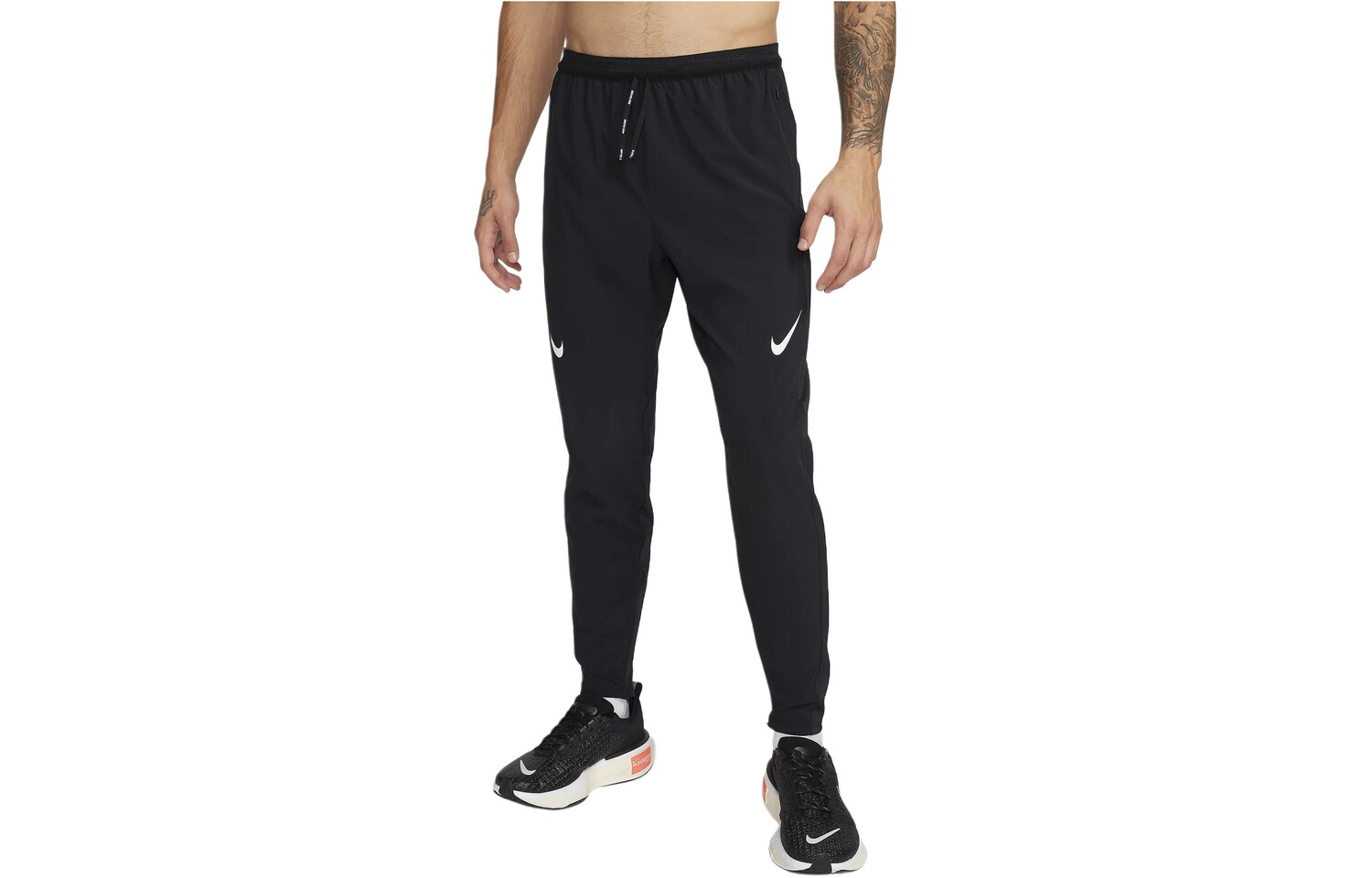 

Спортивные штаны мужские черные Nike, черный