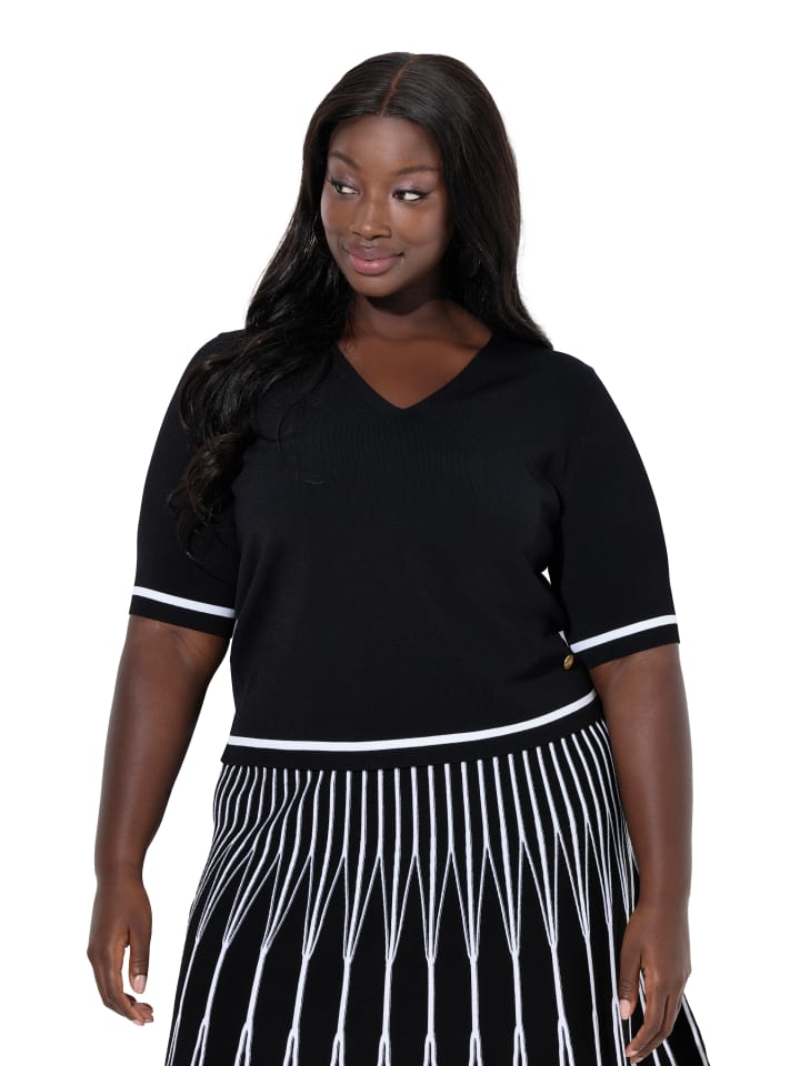 

Ulla Popken Черный свитер