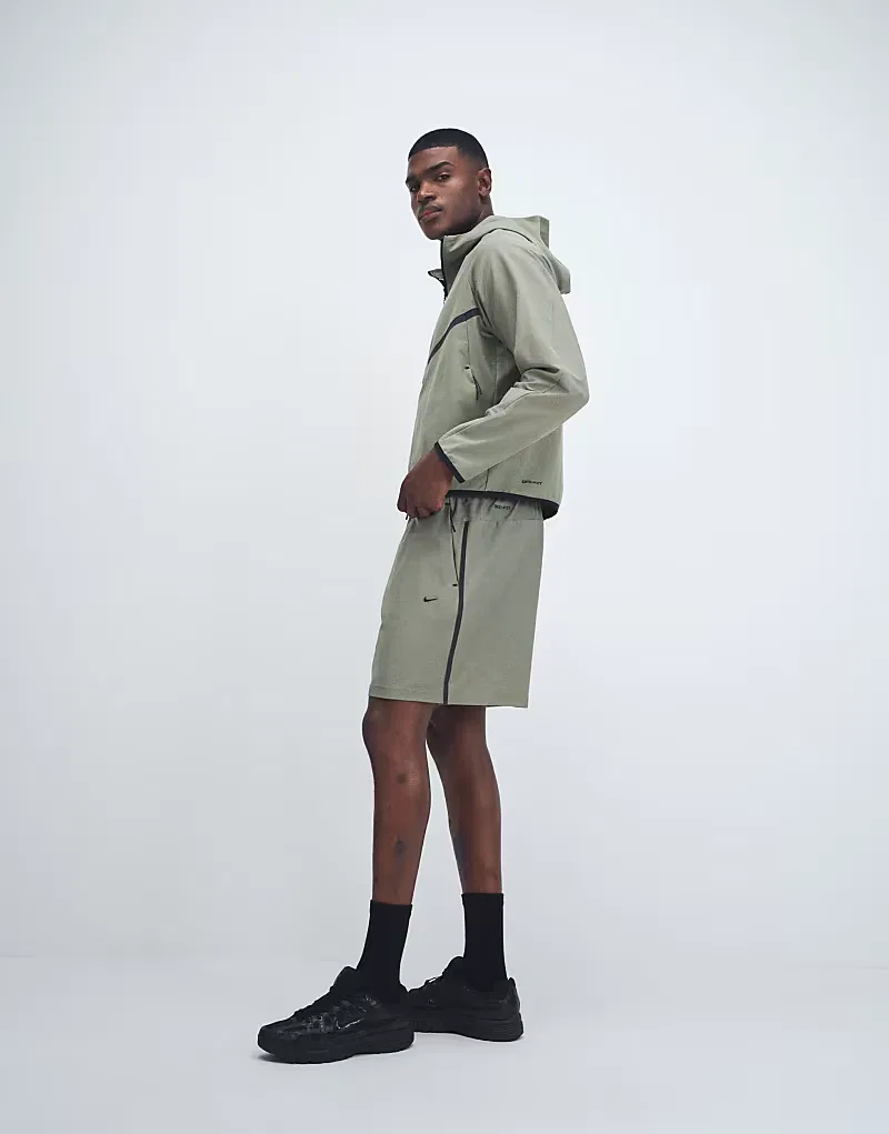 Шорты Nike Tech Shori, хаки — фото 2
