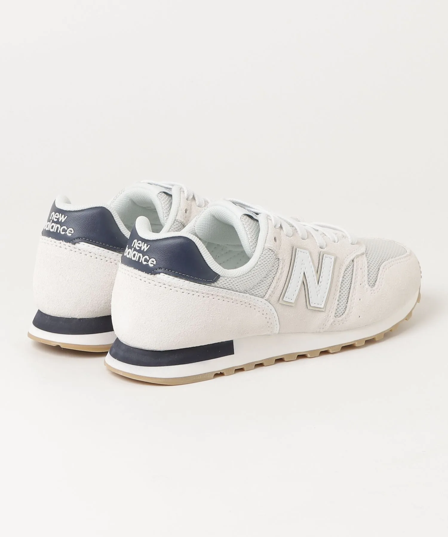 Унисекс кроссовки из замши и сетки New Balance 373 бело-серые — фото 3