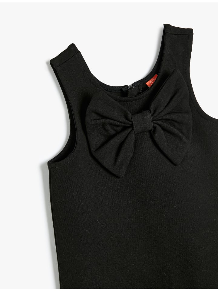 

Платье в черном KOTON