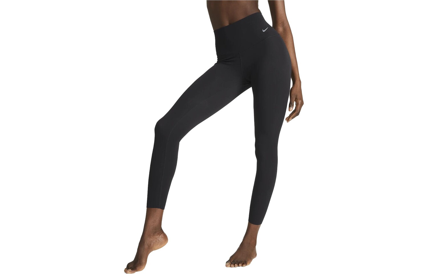 

Спортивные брюки женские черные Nike