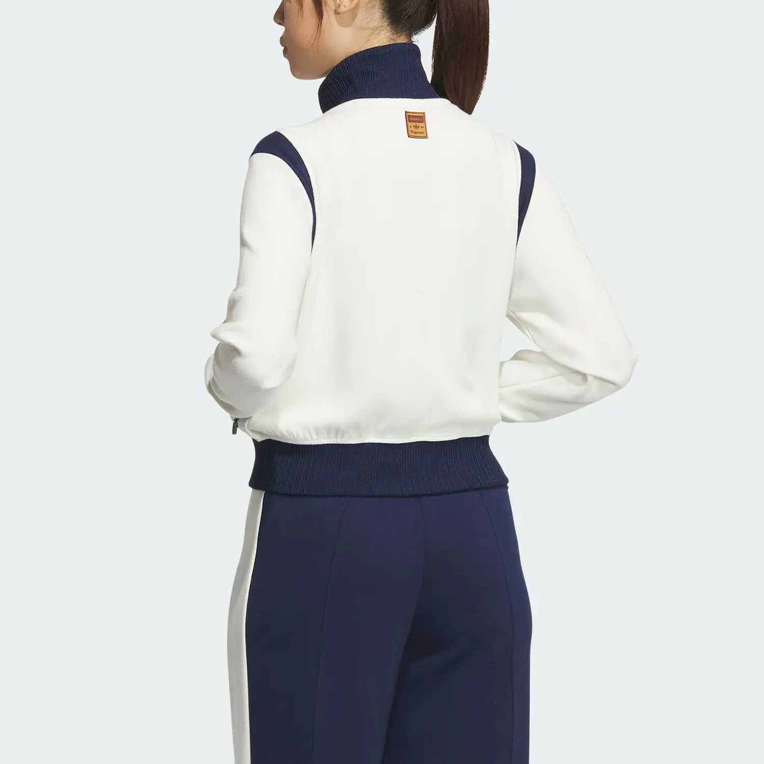 Adidas Originals Ретро спортивная куртка женская нефритовая белая, Jade White — фото 4