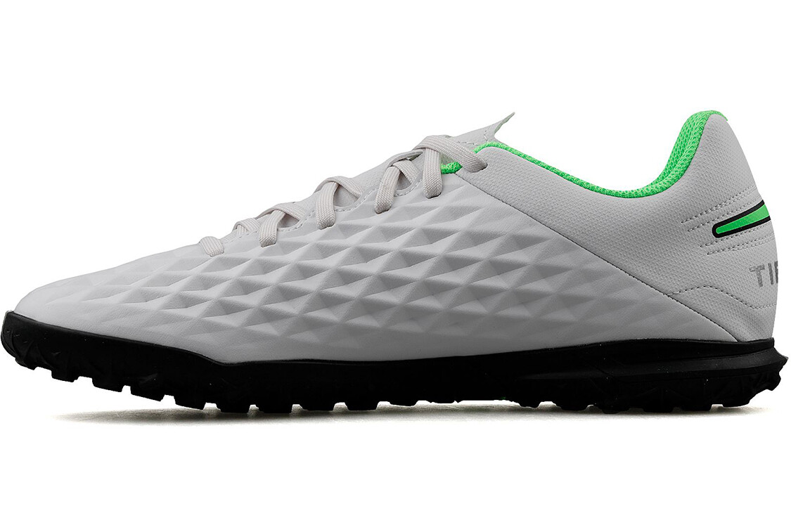 

Футбольные кроссовки Nike Legend унисекс