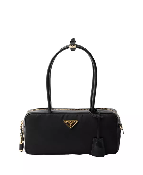 

Небольшая сумка с верхней ручкой из нейлона и кожи, с замком. Prada, черный