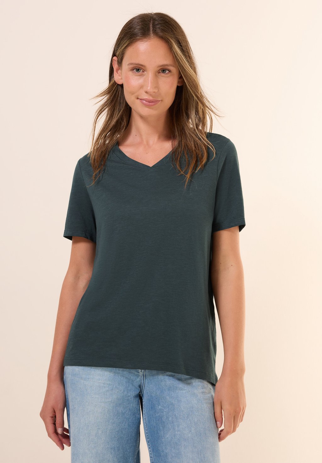 

Базовая футболка V-NECK Cecil, темно-зеленый