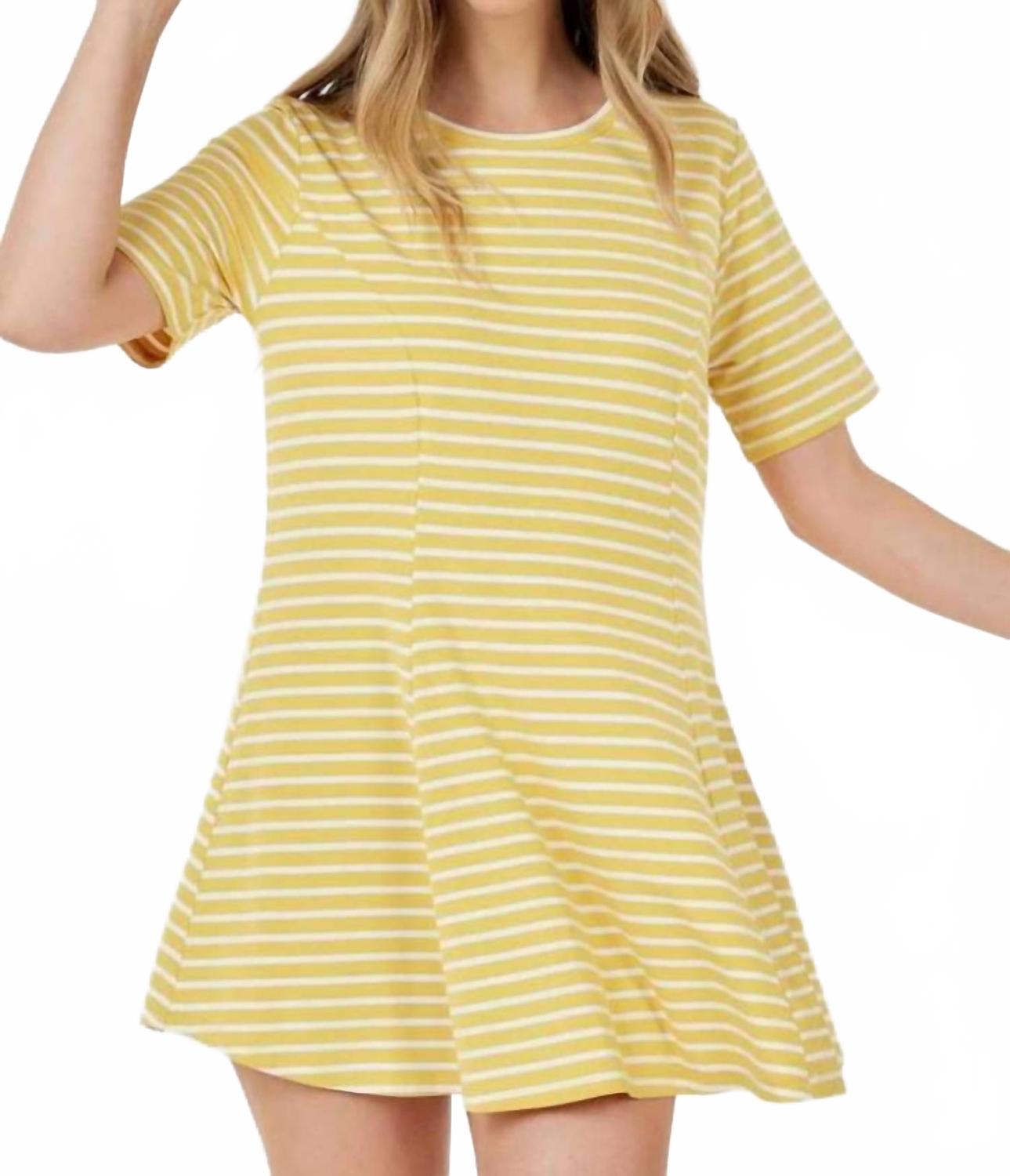 

Желтая полосатая туника с коротким рукавом и круглым вырезом Shop basic