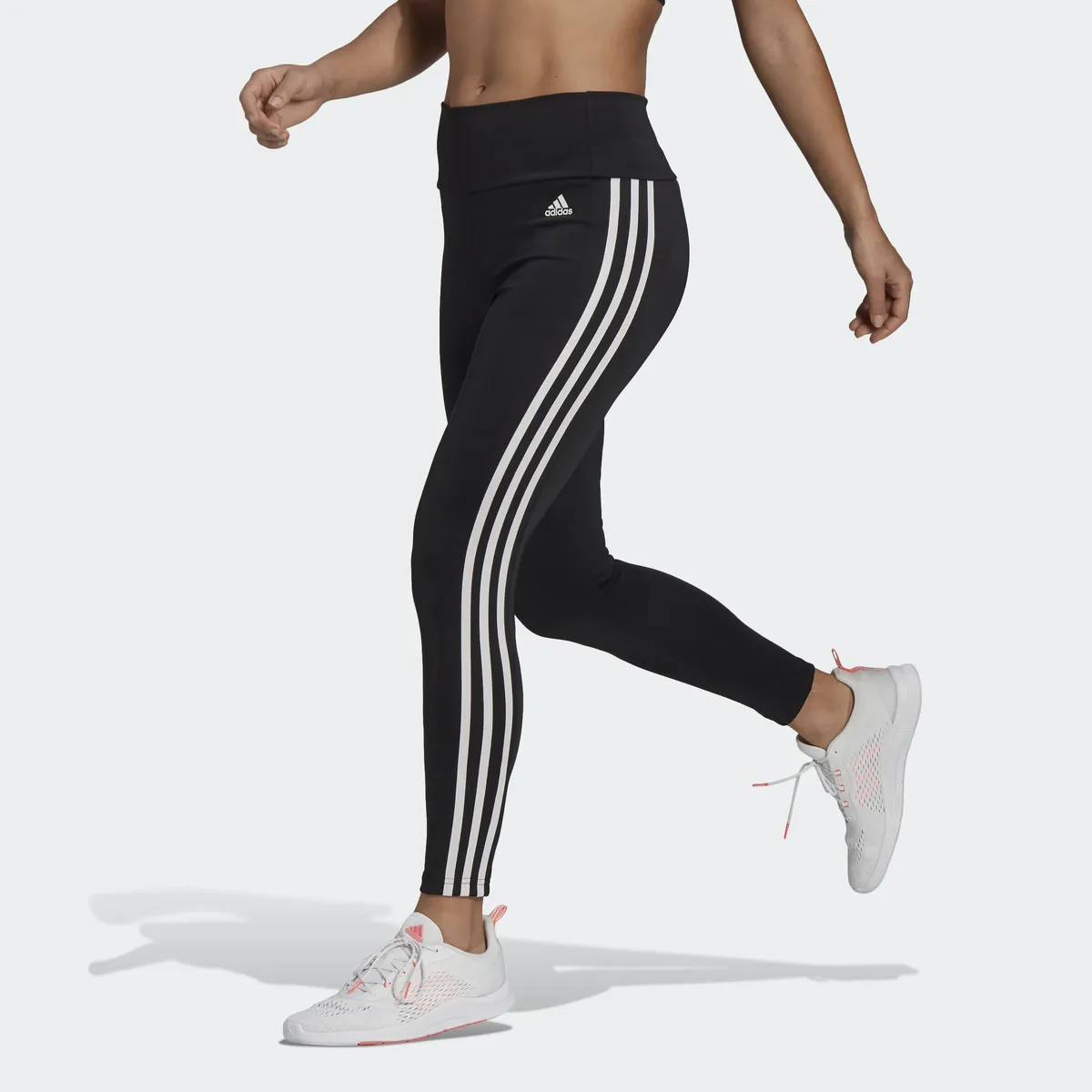 

Тайтсы для тренировок adidas Performance "DESIGNED TO MOVE HIGH-RISE 3-STRIPES SPORT 7/8-TIGHT" (1 шт.), белый