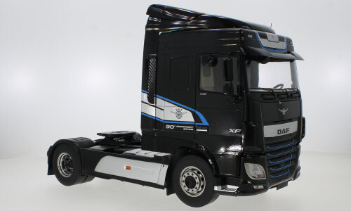 

Premium Classixxs Daf Xf Space Cab Черный 2018 1:18 30212