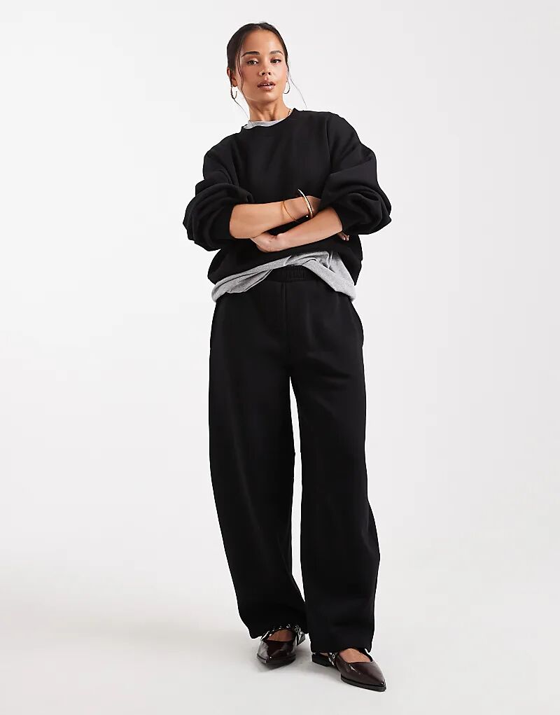 

Черные джоггеры ASOS DESIGN с завышенной талией и бочонком