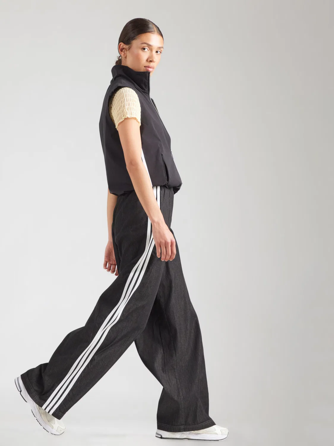 Джинсы Adidas Originals с широкими штанинами, черные — фото 4