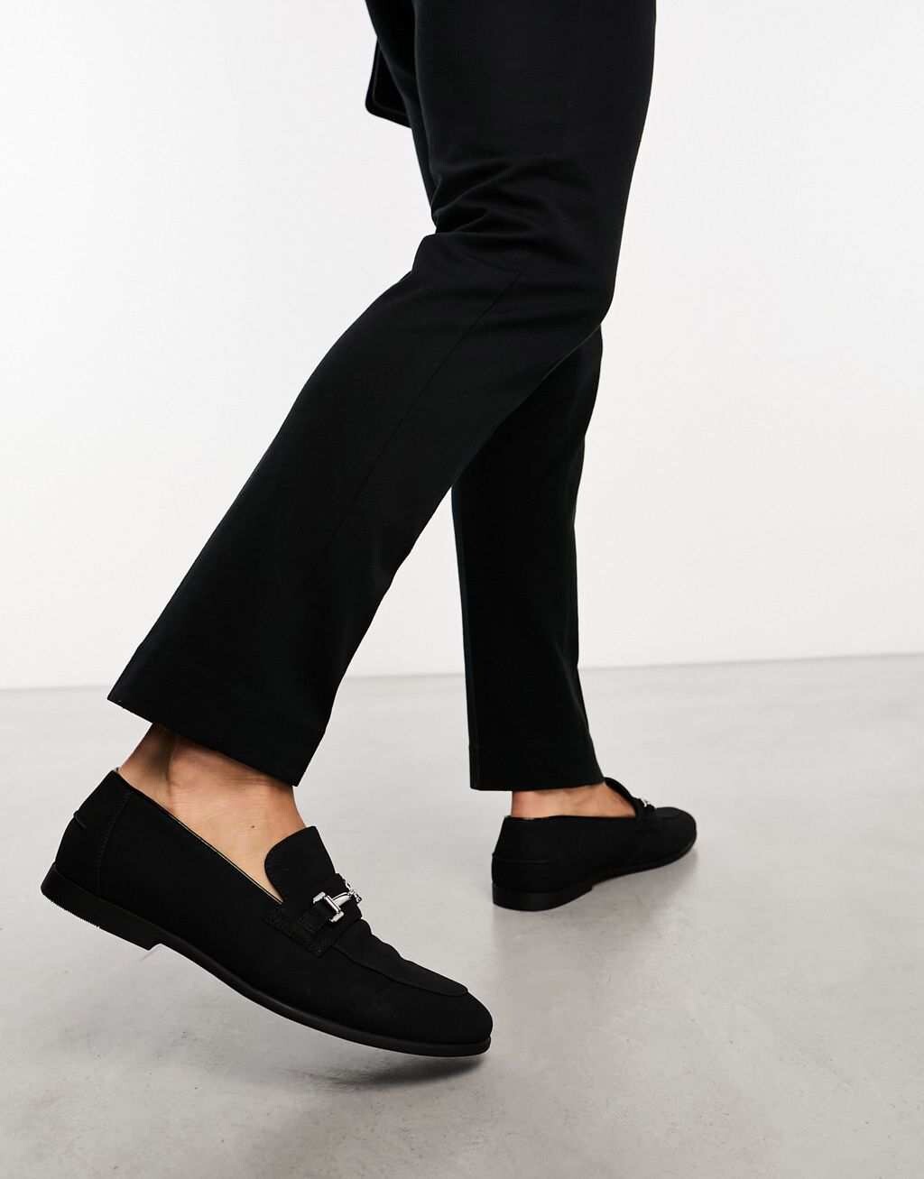 Черные лоферы из искусственной замши ASOS DESIGN с трензелем — фото 2