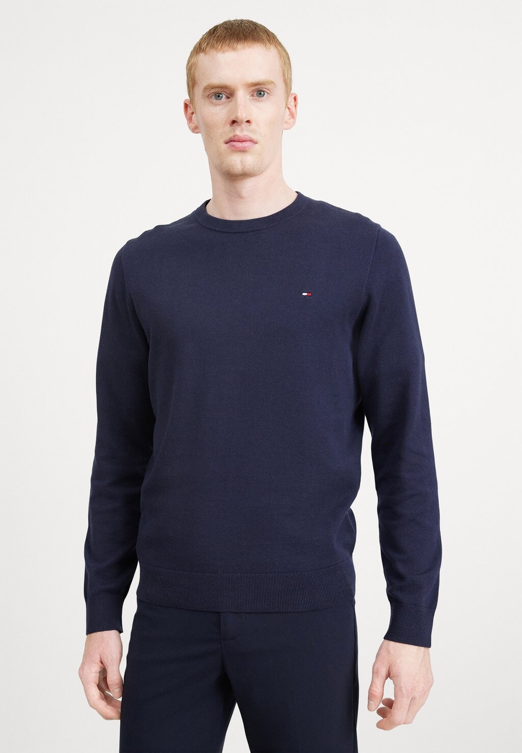 

Джемпер CLASSIC CREW NECK Tommy Hilfiger, цвет desert sky