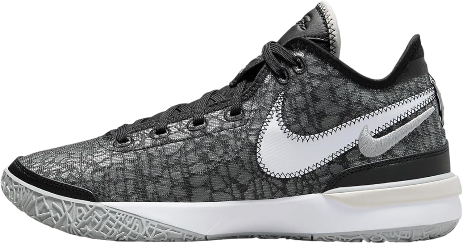 

Мужские кроссовки Nike Lebron 20, оранжевый