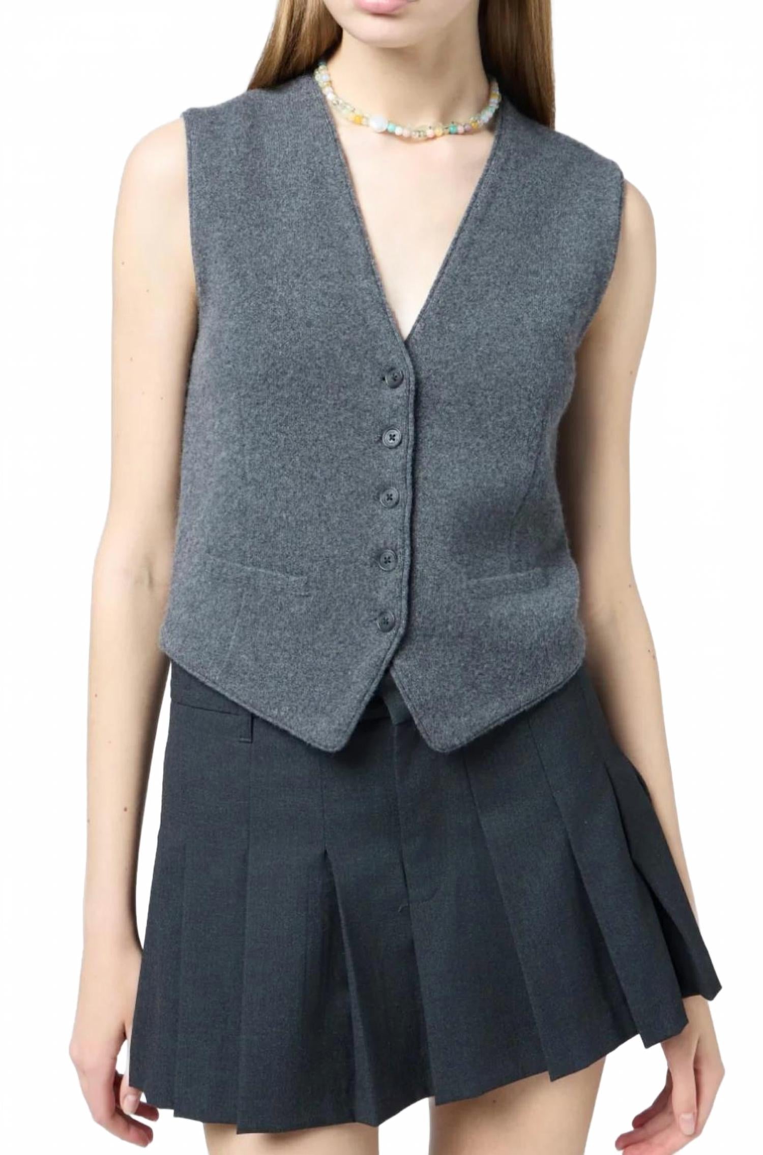 

Guest In Residence Жилет угольно-черного цвета, сшитый на заказ