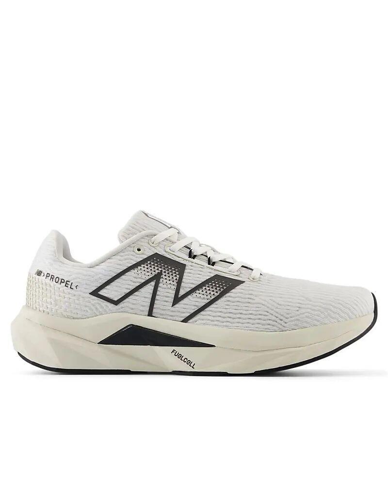 

Кроссовки New Balance Fuelcell Propel V5 белого цвета
