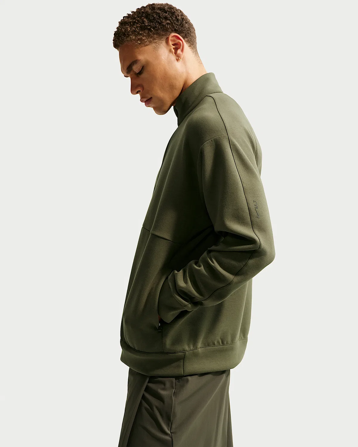 Мужская футболка с половинной молнией Nike 24.7 ImpossiblySoft Dri-FIT, Cargo Khaki/Sequoia — фото 3