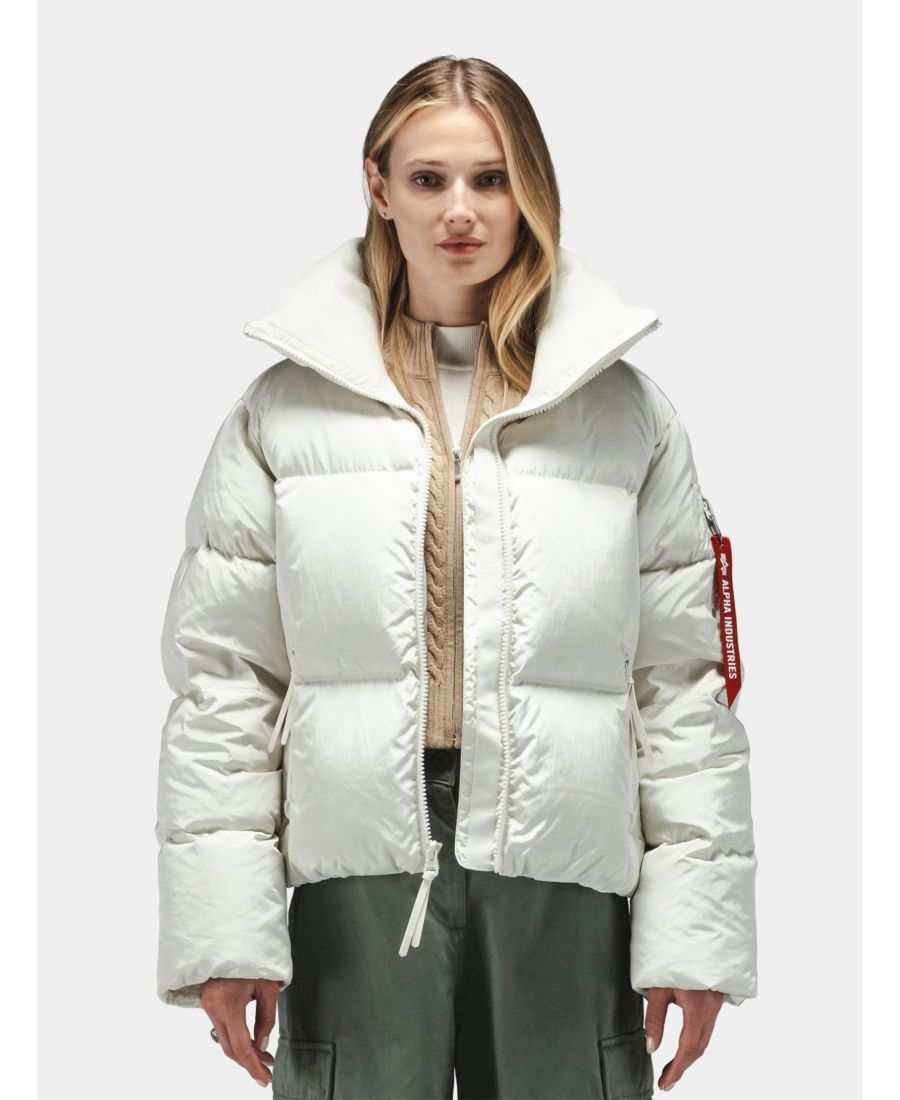 

Женская короткая куртка-пуховик Sierra Alpha Industries, Dune white