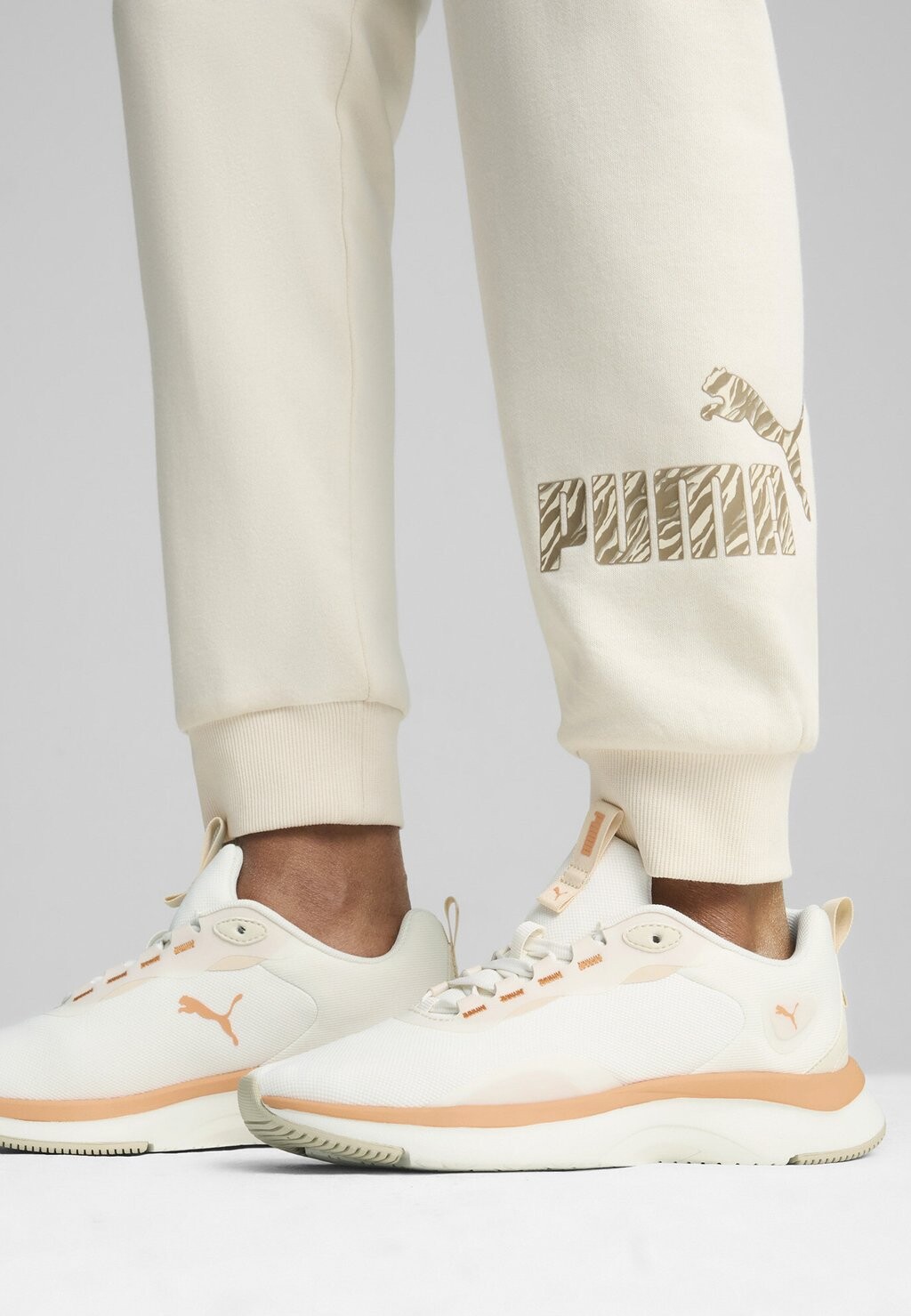 

Кроссовки на шнуровке SOFTRIDE ORLA SNEAKERS Puma, белый