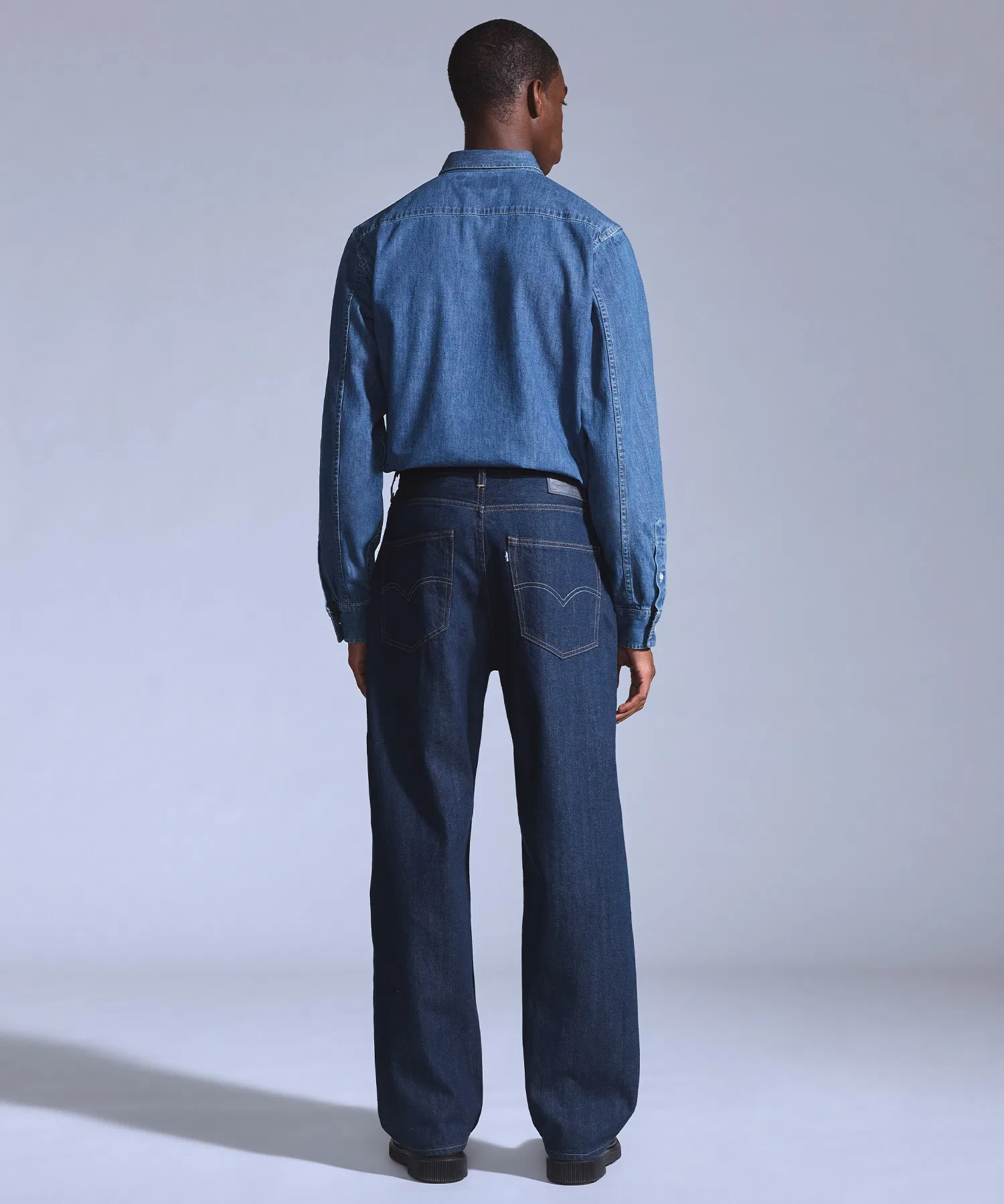 Джинсы Levi's BLUETAB™ MARKER свободного кроя, темно-синие. — фото 4
