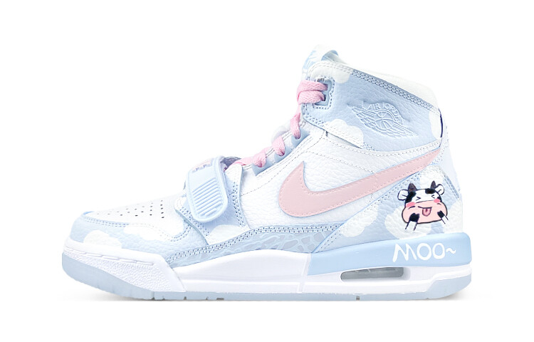 

Женские баскетбольные кроссовки Jordan Legacy 312 Vintage, White