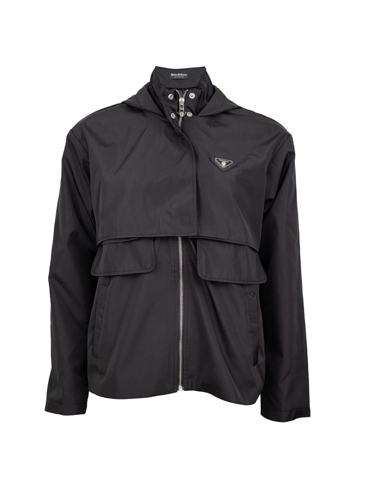 

Удобная куртка для активного отдыха на природе Roberto Geissini