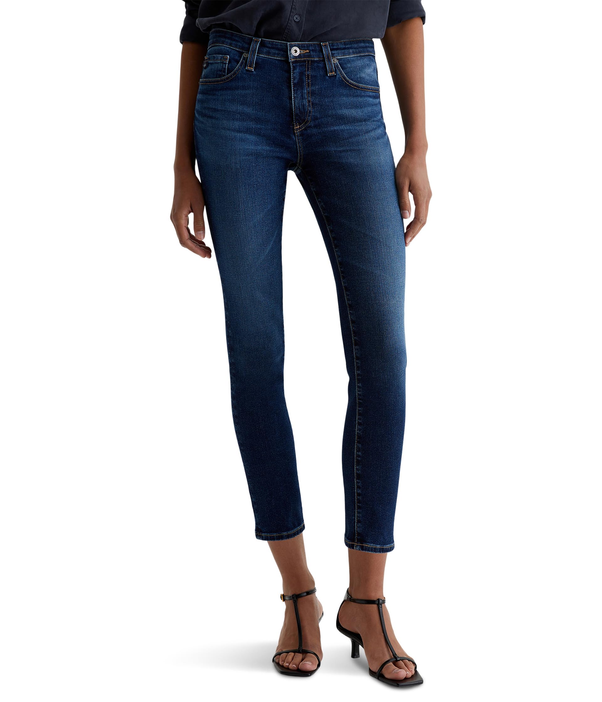 

Джинсы AG Jeans Prima Low Rise Cigarette Ankle Jeans in Catalogue, цвет Catalogue