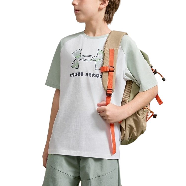 

Under Armour Футболка Outdoor Collection белый/светло-серый/зеленый Teenagers
